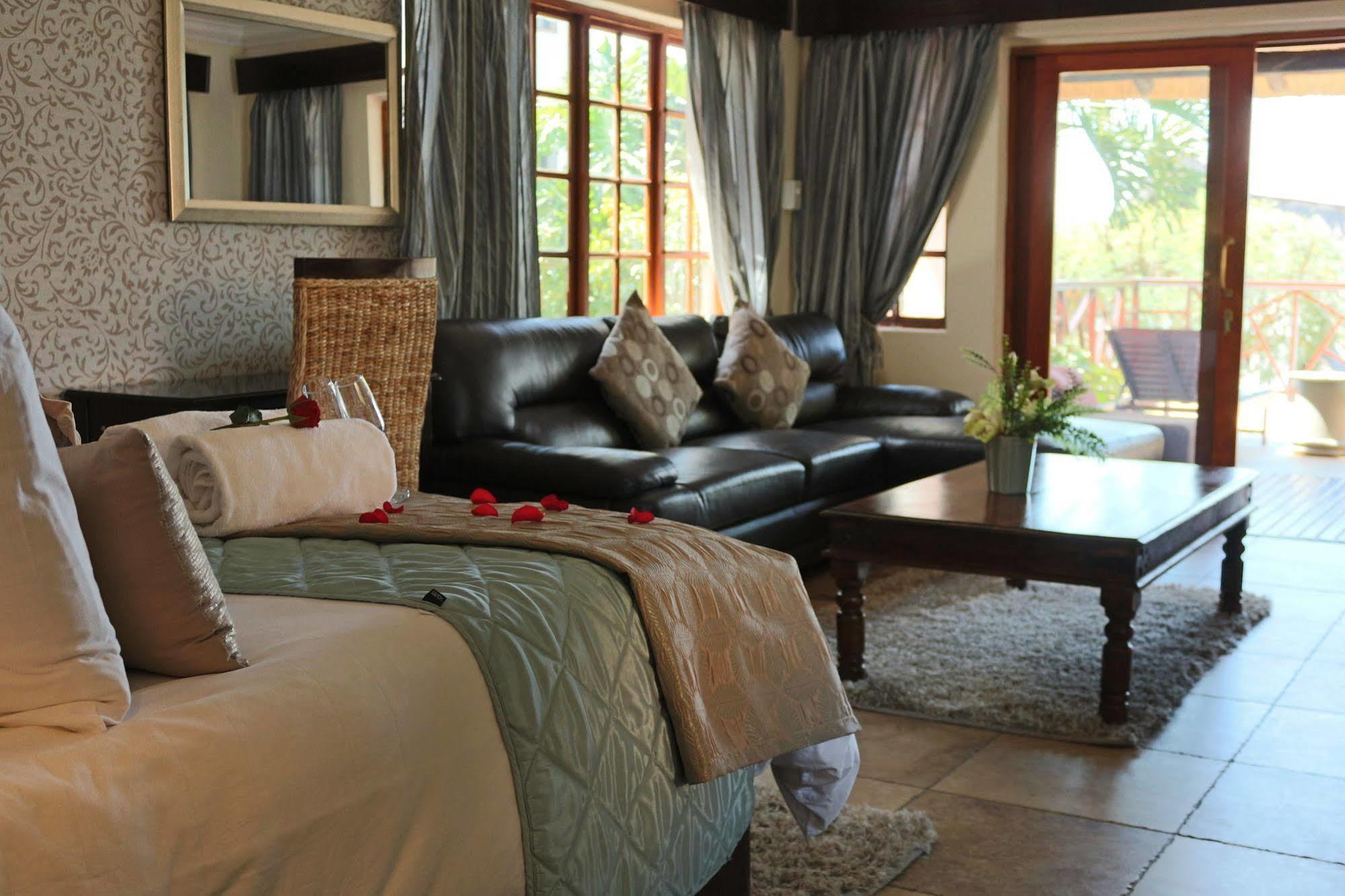Galagos Lodge Hartbeespoort Exterior photo