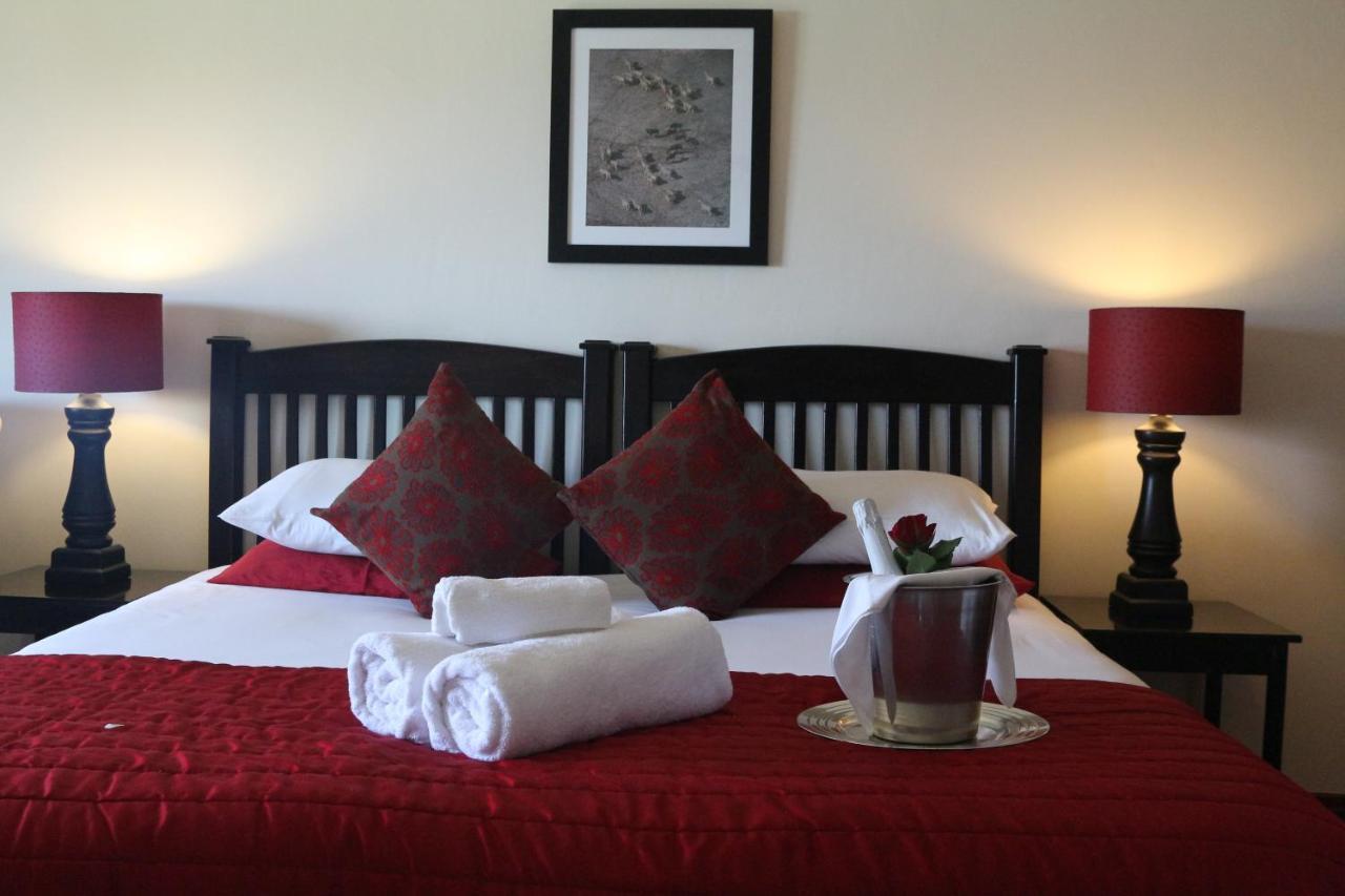 Galagos Lodge Hartbeespoort Exterior photo