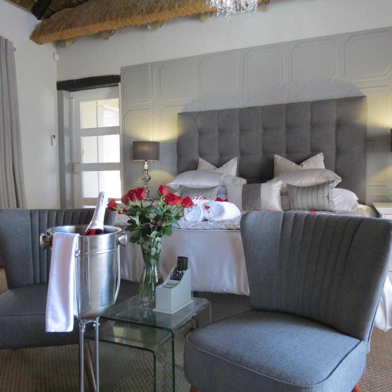 Galagos Lodge Hartbeespoort Exterior photo
