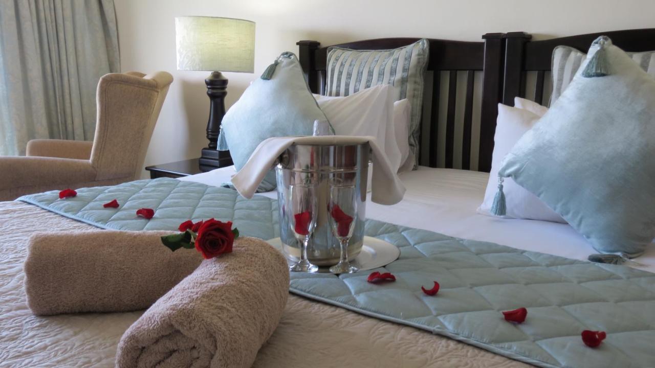 Galagos Lodge Hartbeespoort Exterior photo