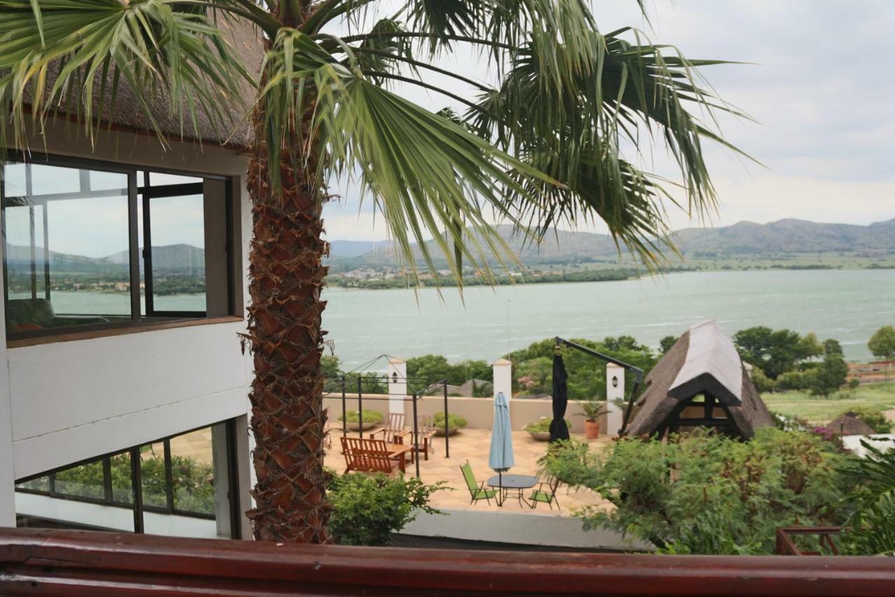 Galagos Lodge Hartbeespoort Exterior photo