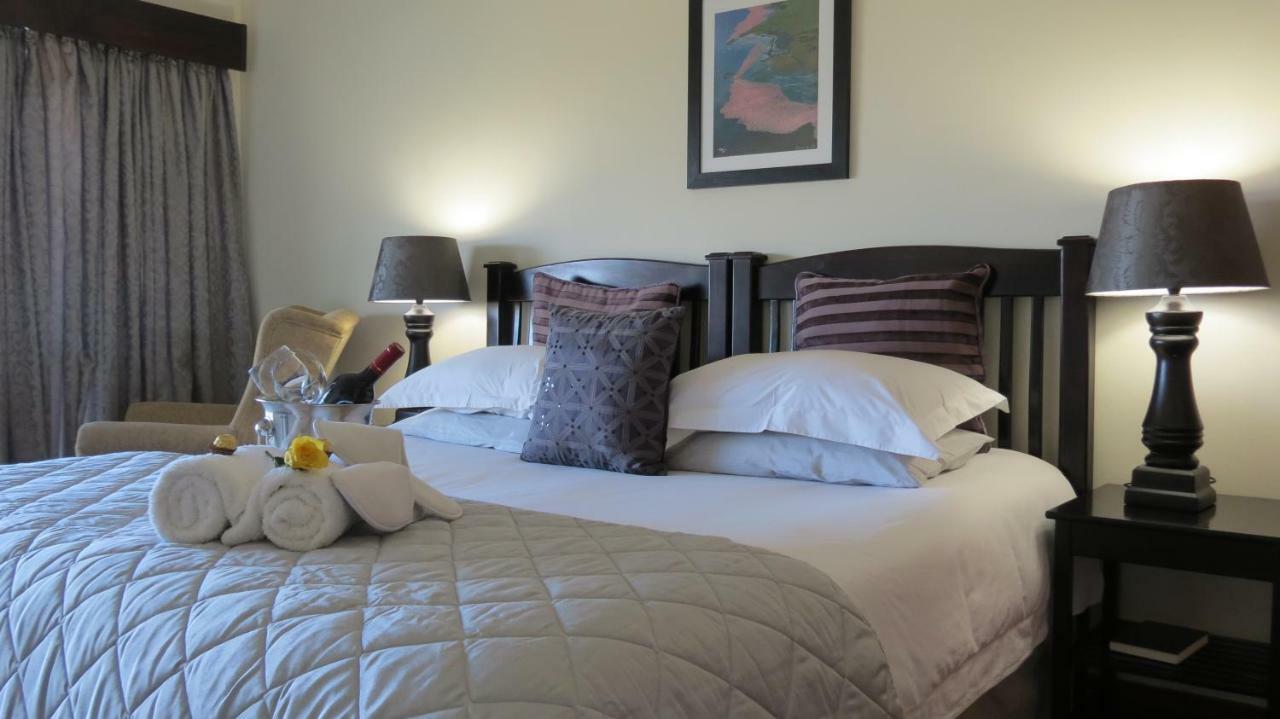Galagos Lodge Hartbeespoort Exterior photo