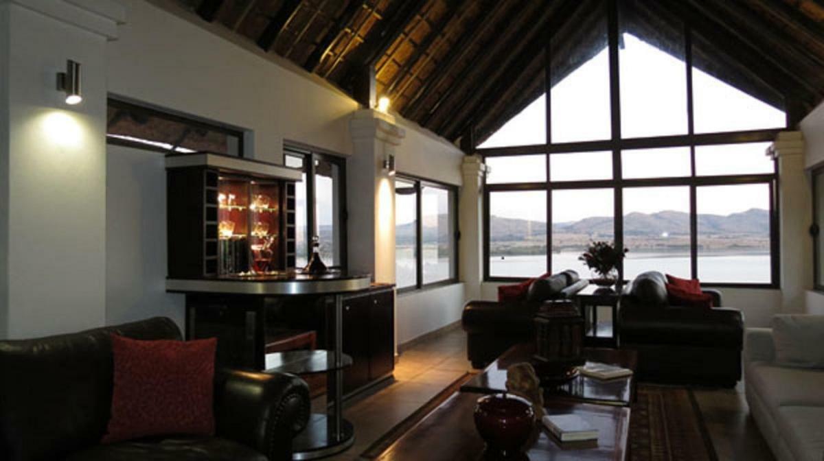 Galagos Lodge Hartbeespoort Exterior photo